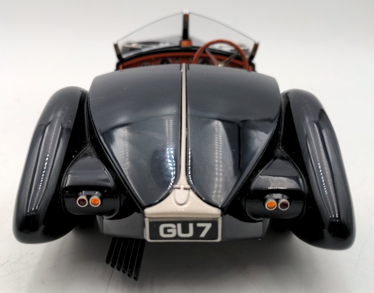 CMC 1:18 Scale 57 SC Corsica Roadster 1938 Blue LN