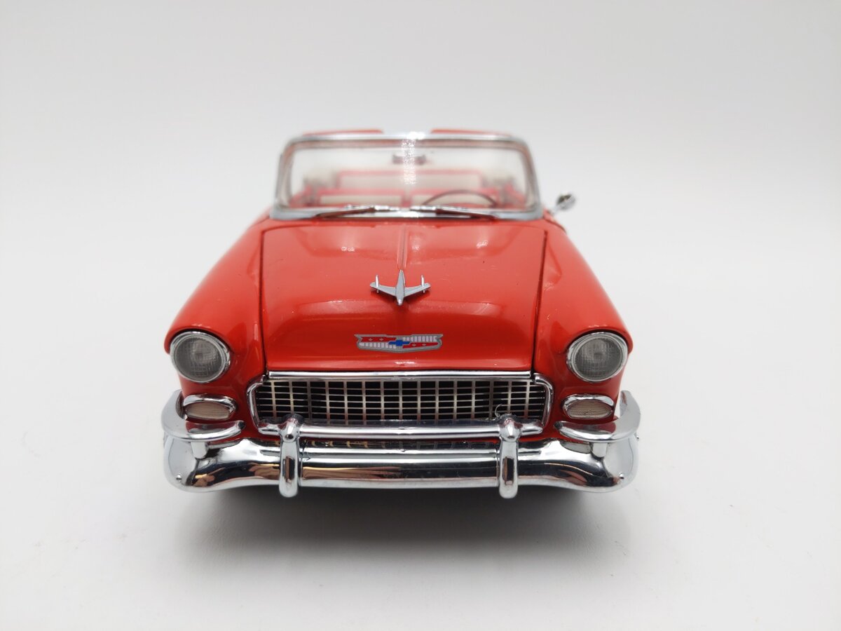 Franklin Mint 1:24 1955 Chevrolet BelAir w/Case EX