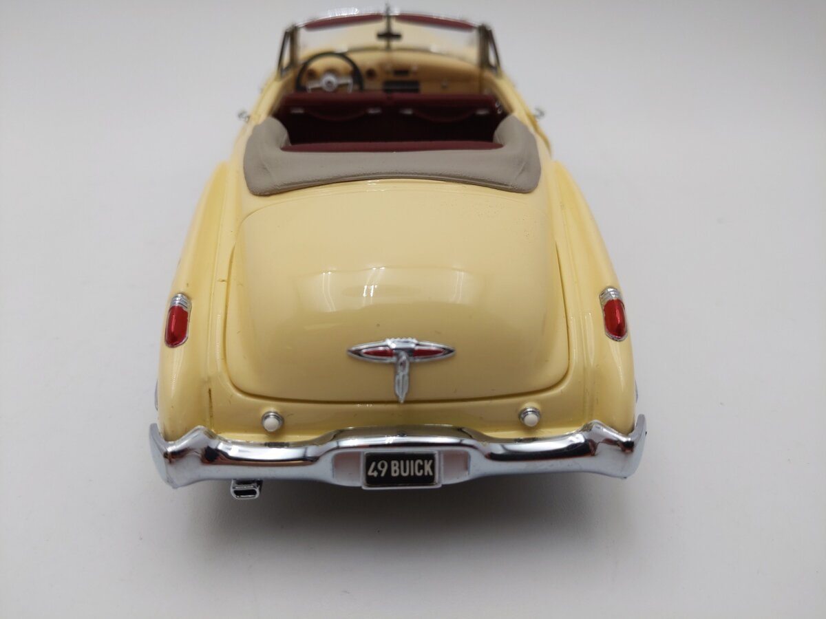 Franklin Mint 1:24 1949 Buick RoadMaster EX
