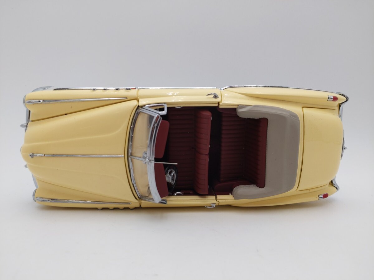 Franklin Mint 1:24 1949 Buick RoadMaster EX