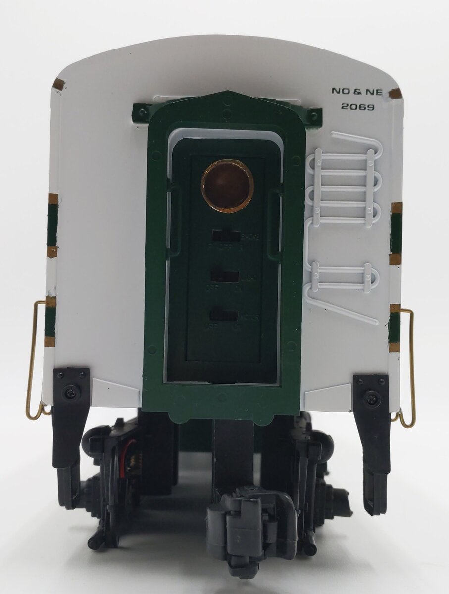 Aristo-Craft 22069 Southern Railway FB-1 B-Unit Powered Diesel Locomotive #2069 VG/Box