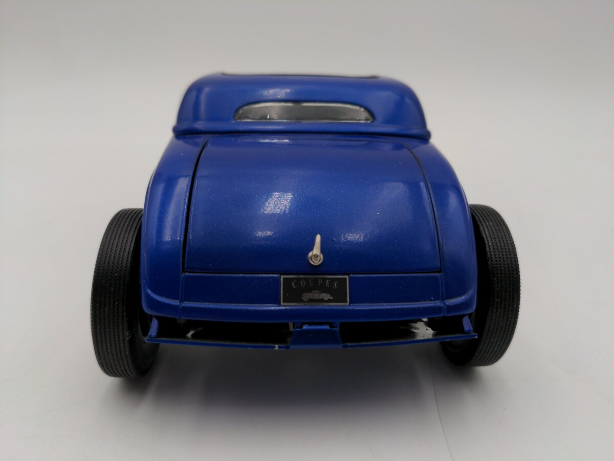 GMP 1:18 Scale Ford Pierson Bros. Coupe 2D VG