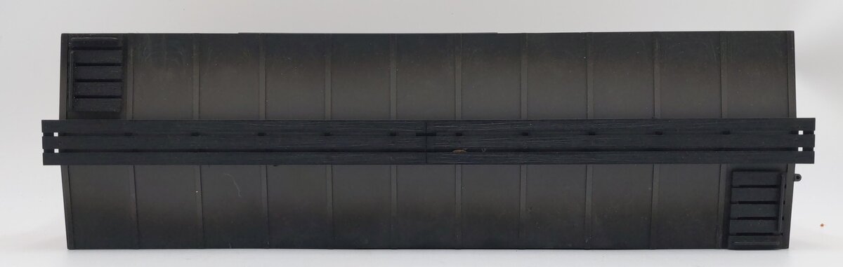 LGB 4067 G Scale Southern Pacific Boxcar #4067 EX/Box