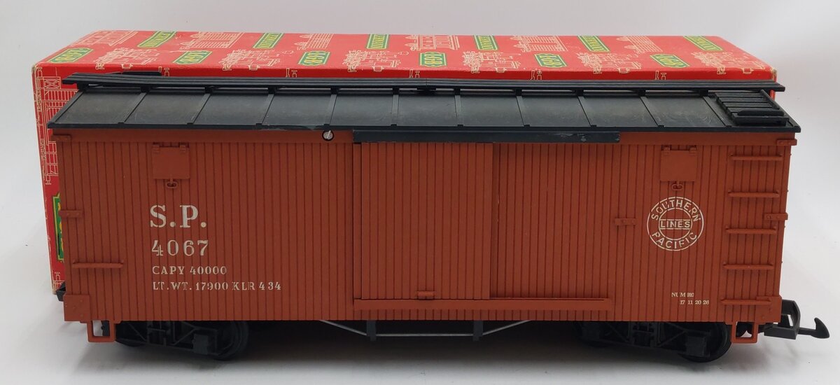 LGB 4067 G Scale Southern Pacific Boxcar #4067 EX/Box