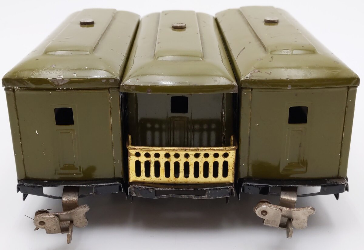 Lionel Vintage O Prewar 4-Wheel Tinplate Passenger Cars 529, 530 [3]