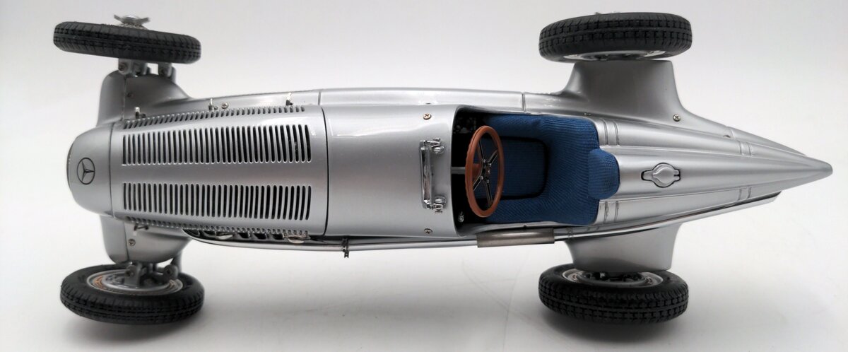 CMC 1:18 Scale 1934 Mercedes-Benz W25 EX