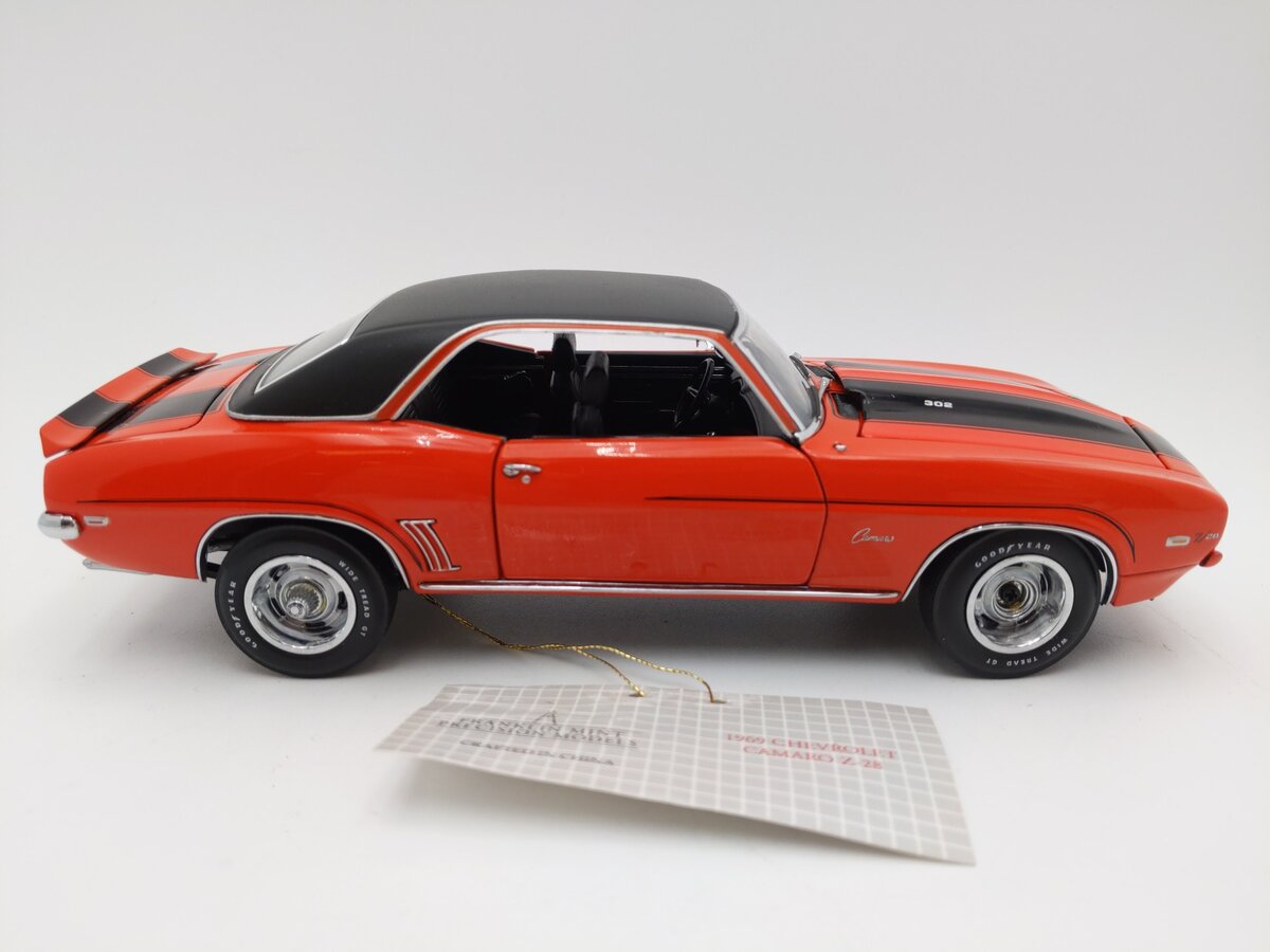 Franklin Mint 1:24 1969 Chevrolet Camaro Z-28 EX