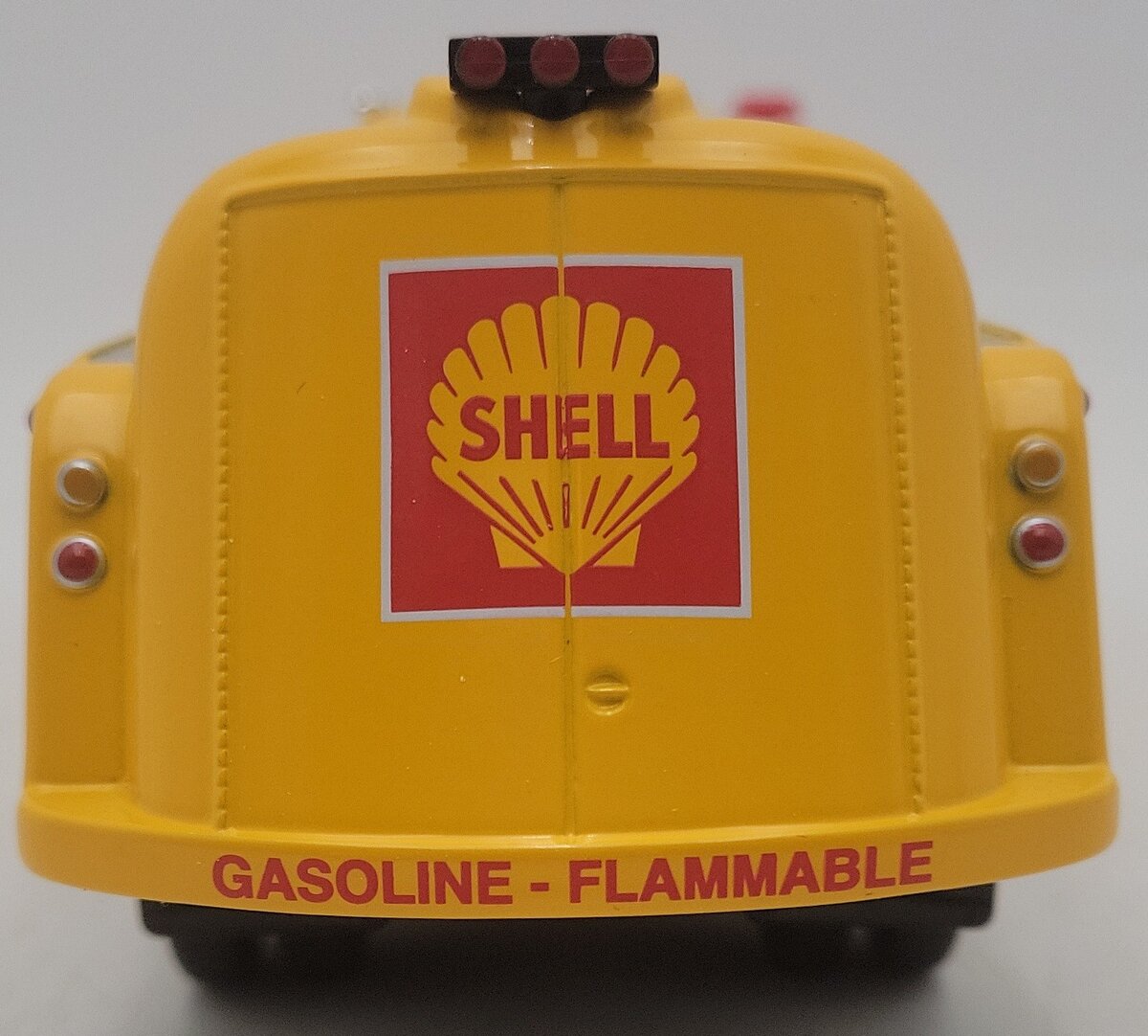 First Gear 19-2281 1:34 Shell Oil - Mack R-Model Fuel Tanker EX/Box