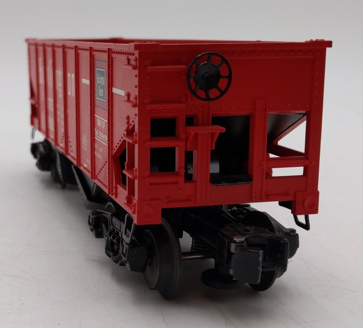 Lionel 6-26779 O Gauge Burlington Operating Hopper #189312 w/ Coal Load LN/Box