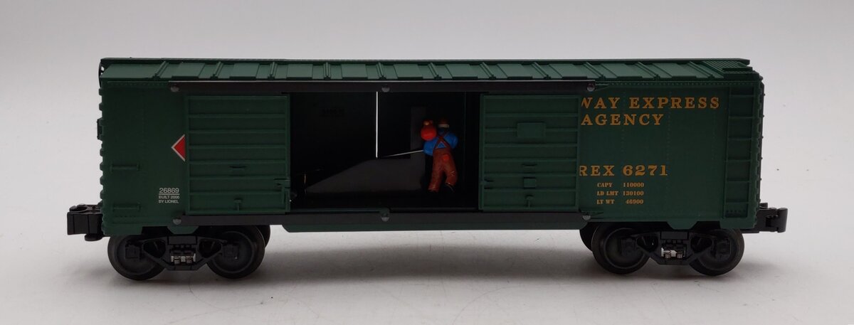 Lionel 6-26869 O Gauge Railway Express Agency Jumping Hobo Operating Boxcar VG/Box