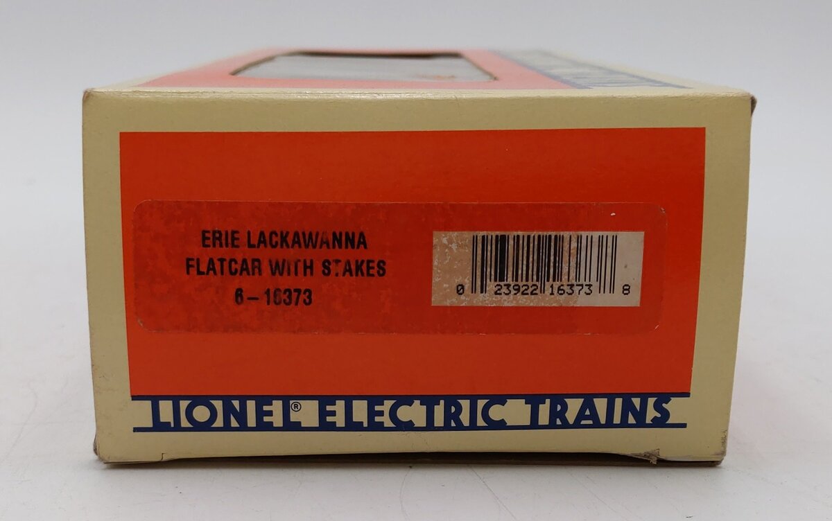 Lionel 6-16373 Erie Lackawanna Flatcar #16373 with Stakes and Pallet Load EX/Box