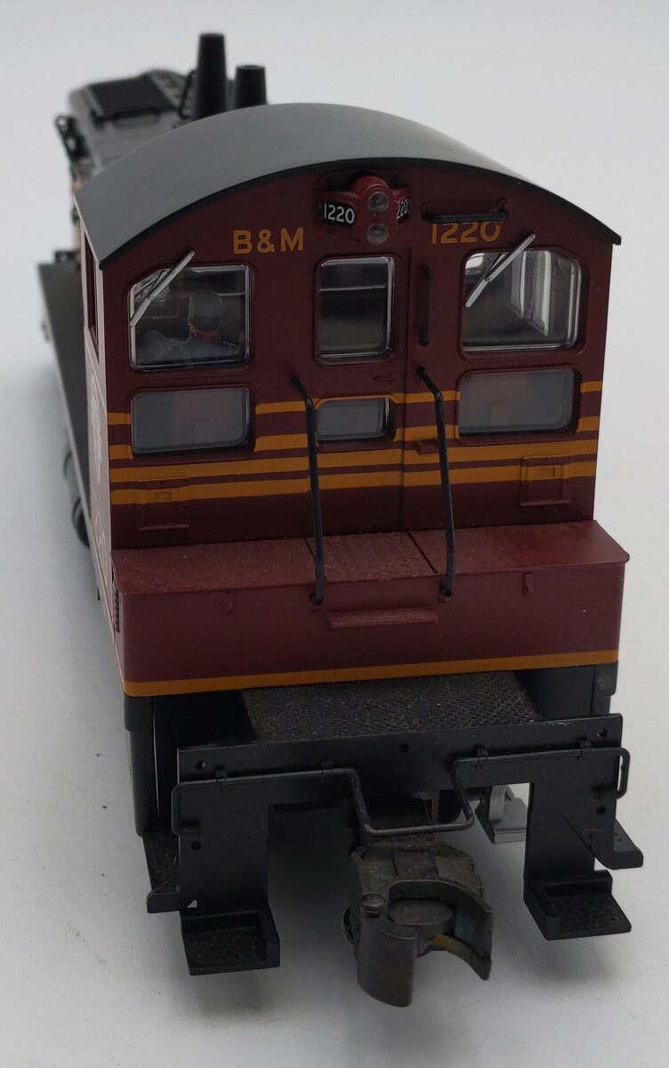 Atlas 6125-1 O Gauge Boston & Maine SW9 Diesel Locomotive #1220 EX/Box
