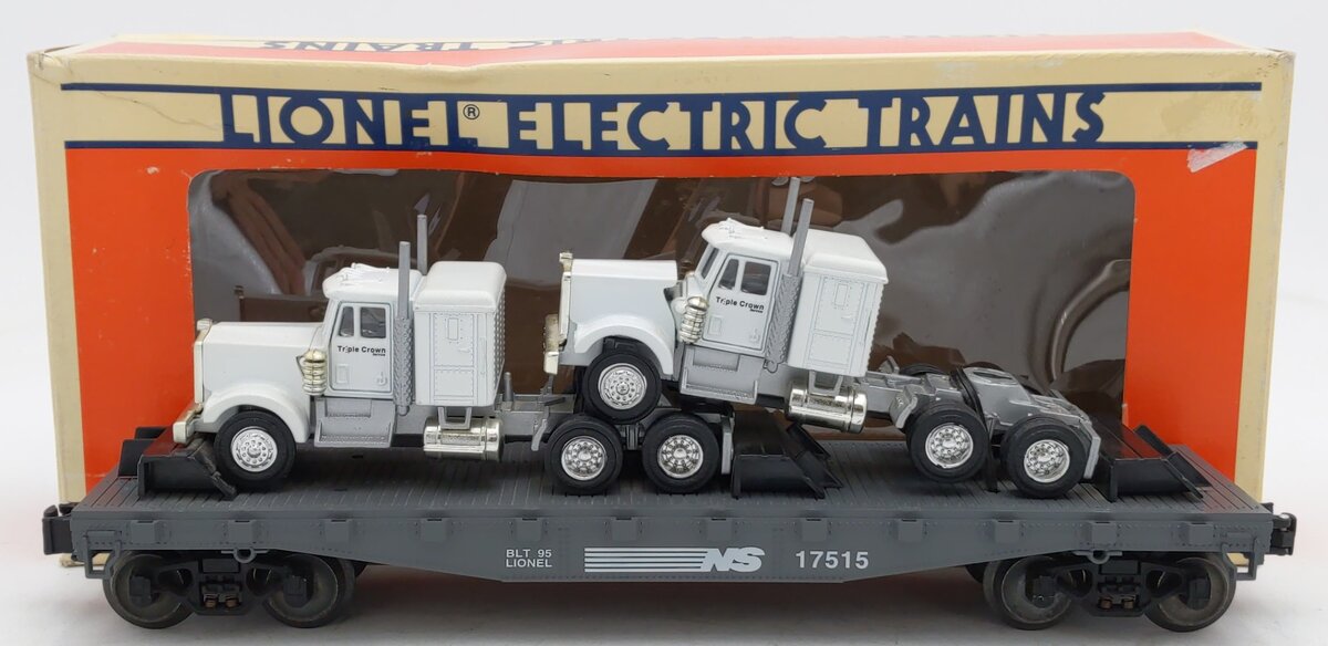 Lionel 6-17515 O Gauge Norfolk Southern Flatcar with 2 Semi Tractors EX/Box