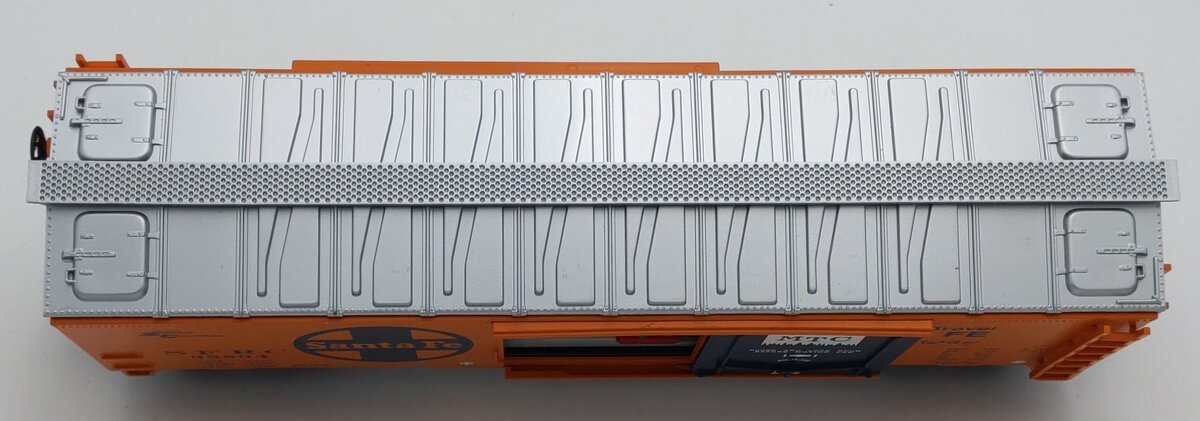 MTH 20-94022 O Gauge Santa Fe Operating Reefer Car #35894 w/ Unloading Ramp LN/Box