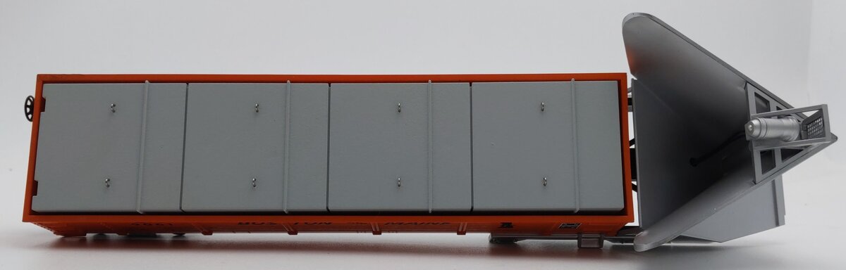 MTH 30-7946 O Gauge B&M Heavy Duty Snow Plow w/Headlight #9061 LN/Box
