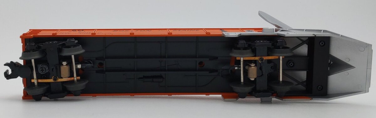 MTH 30-7946 O Gauge B&M Heavy Duty Snow Plow w/Headlight #9061 LN/Box