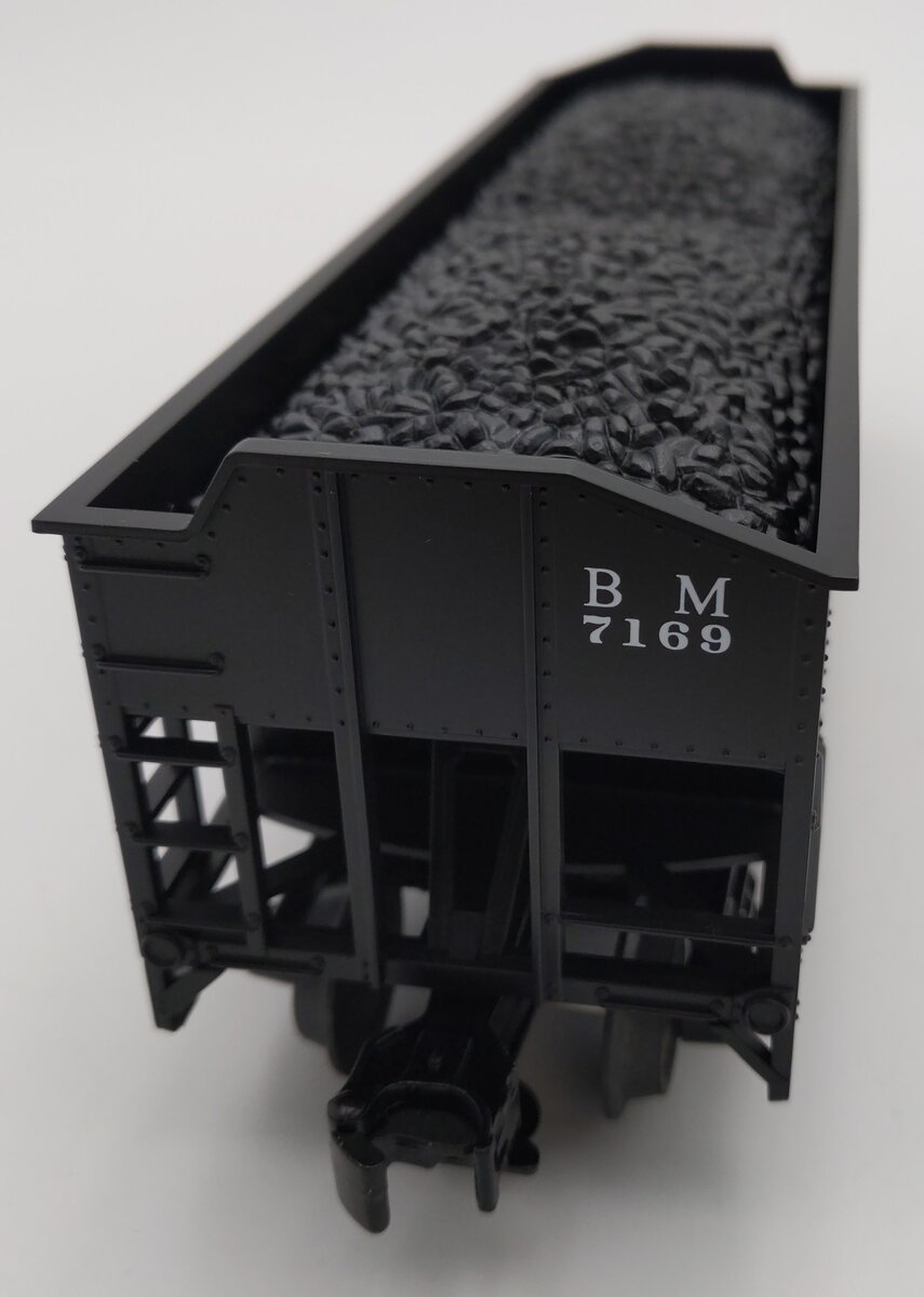 MTH 20-97526 O Boston & Maine Premier 2-Bay Offset Hopper Car with Coal Load LN/Box