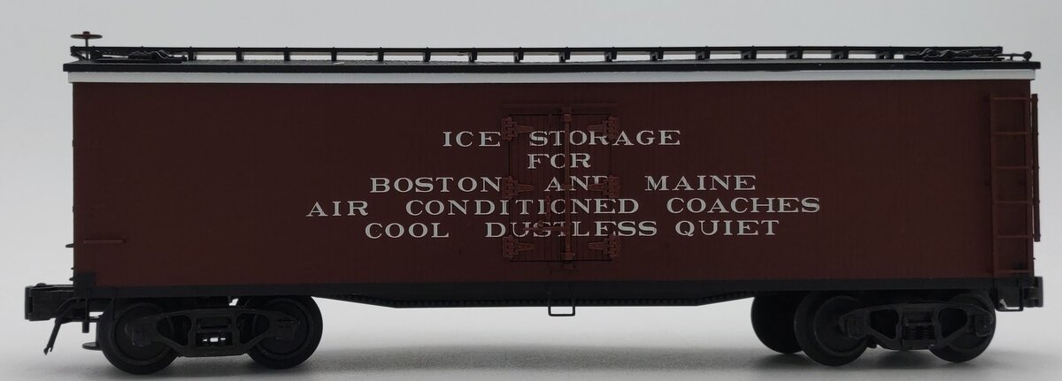 Atlas 6737-1 O Gauge Boston & Maine 40' Woodside Refrigerator Car #13251 3-Rail LN/Box