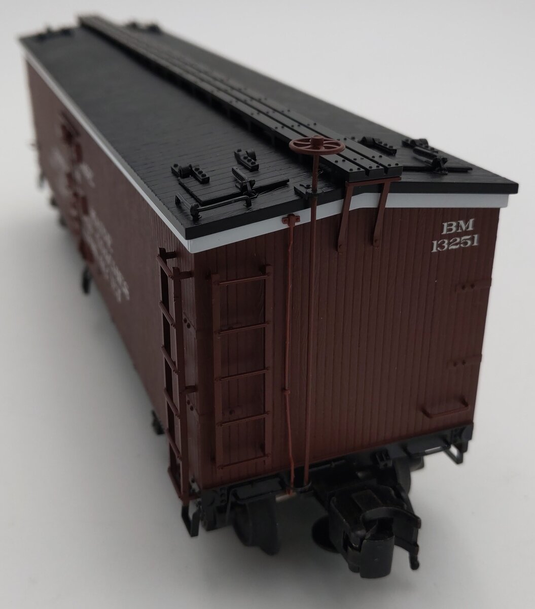 Atlas 6737-1 O Gauge Boston & Maine 40' Woodside Refrigerator Car #13251 3-Rail LN/Box