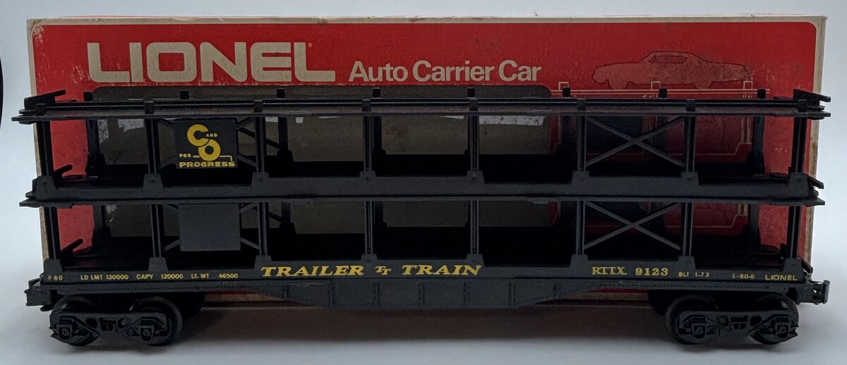Lionel 6-9123 O Gauge Chesapeake and Ohio 3-Tier Auto Carrier Car EX/Box