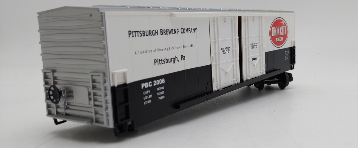 MTH 30-74404 O Gauge Pittsburgh Brewing Co. Iron City Boxcar VG/Box