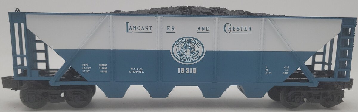 Lionel 6-19310 O Gauge Lancaster and Chester 4-Bay Hopper w/Coal Load EX/Box