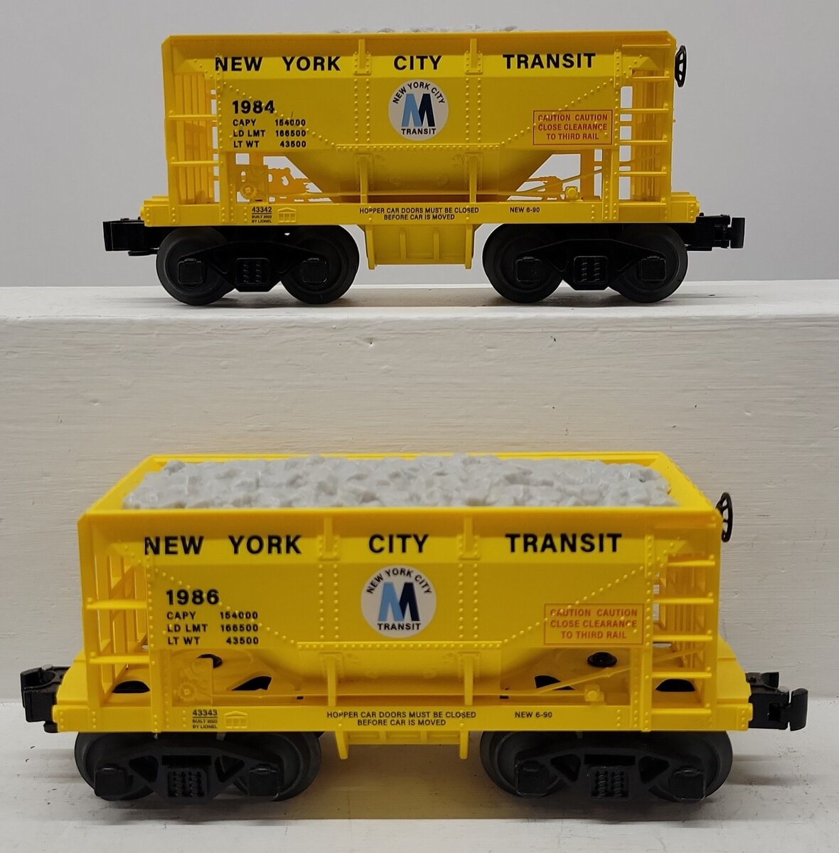 Lionel O Gauge New York City Transit Hopper Ore Cars: 1986 and 1984 [2] LN