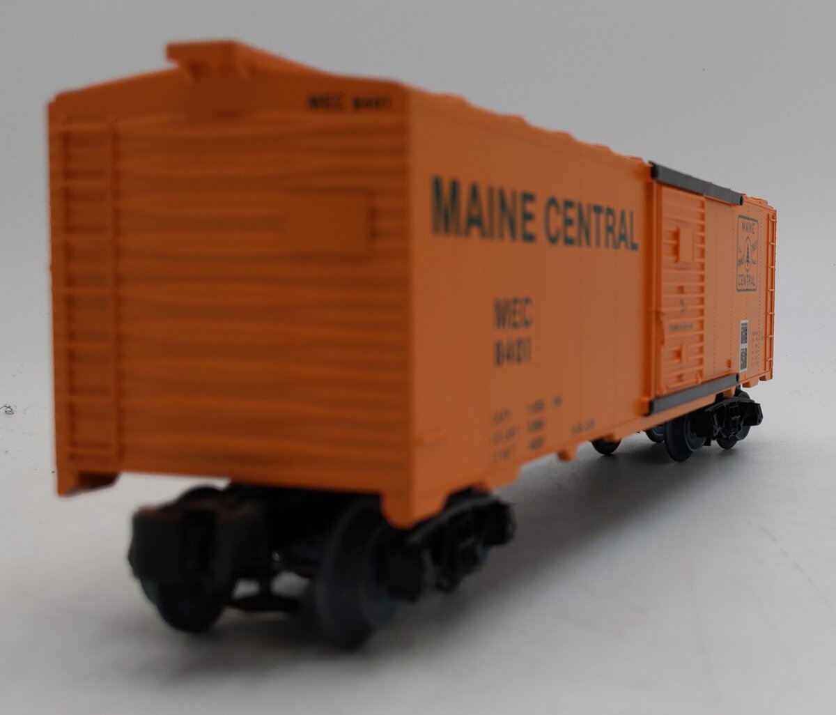 KMT 42 O Gauge Maine Central Boxcar #8401 LN