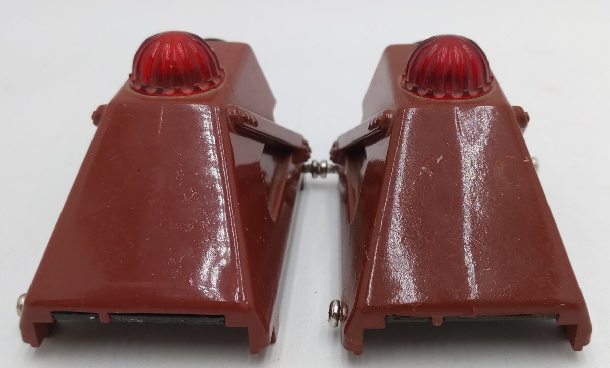 Lionel 6-62283 O and 0-27 Scale Diecast Metal Illuminated Bumpers (Box of 2) EX/Box