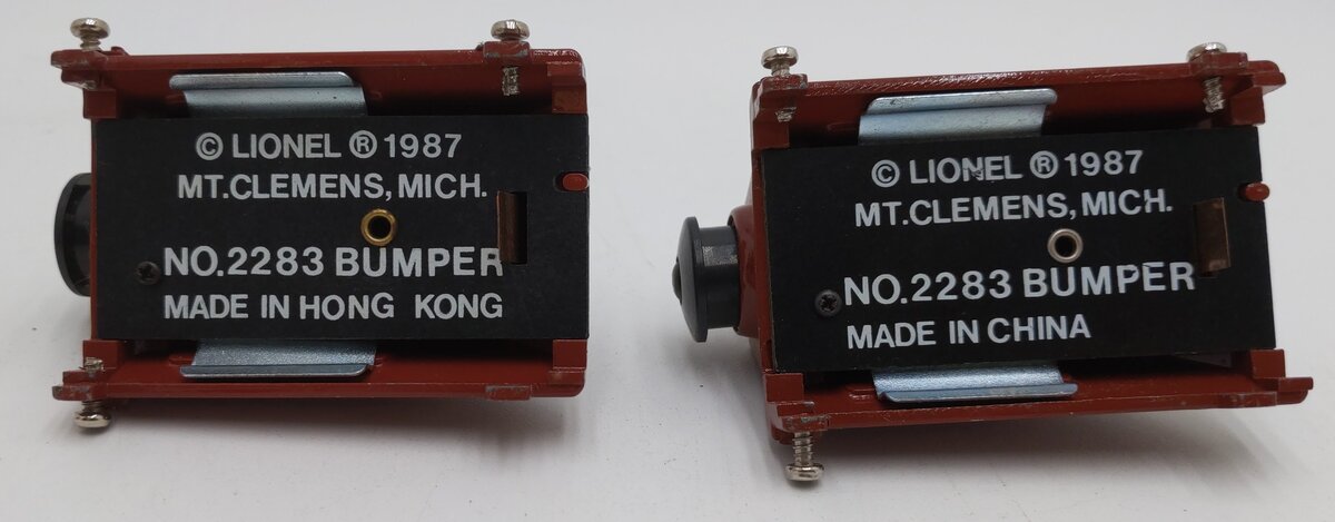 Lionel 6-62283 O and 0-27 Scale Diecast Metal Illuminated Bumpers (Box of 2) EX/Box