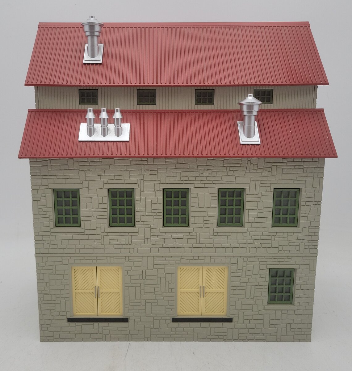 MTH 30-90188 O Granary Layout Building Gray Stone w/Red Oxide Roof EX