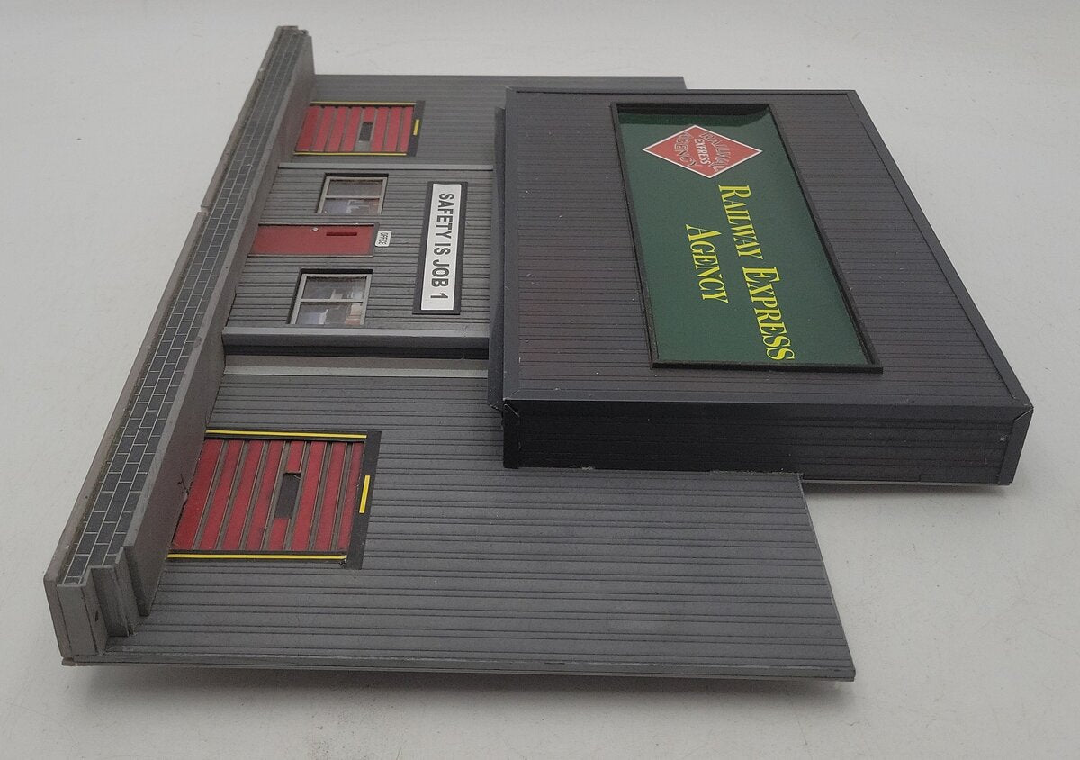 Menards 279-5370 O Gauge Warehouse Background Building EX/Box
