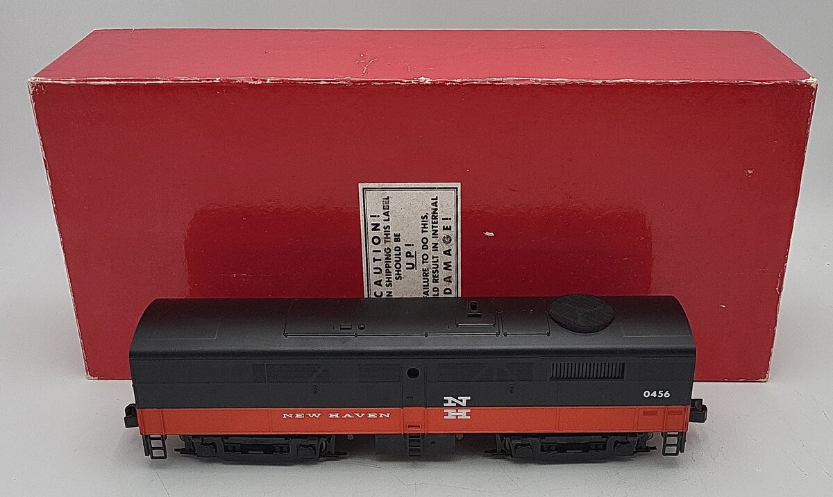 Weaver 6601 O New Haven FA-2 Powered B-Unit Diesel Locomotive #0456 EX/Box