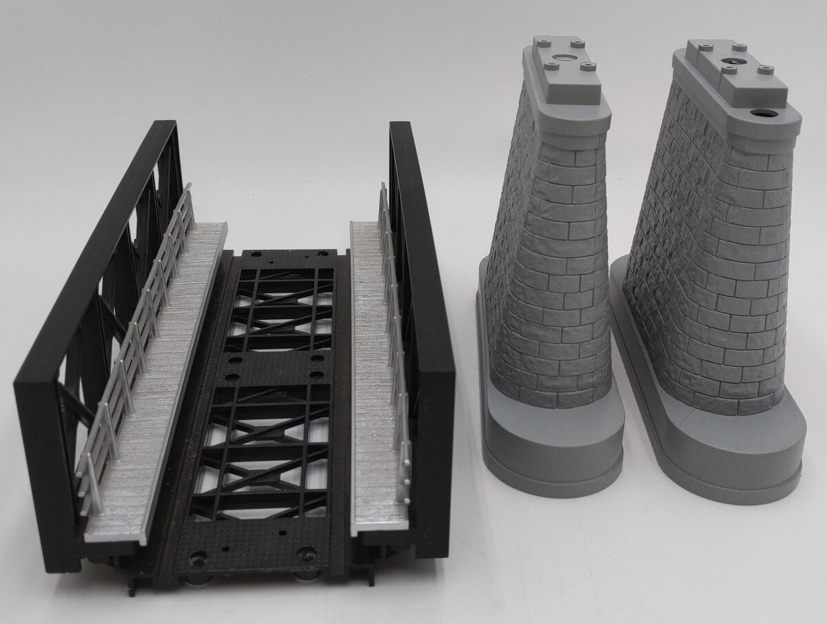 MTH 40-1106 O Scale Black Girder Bridge & Stone Pillars LN/Box