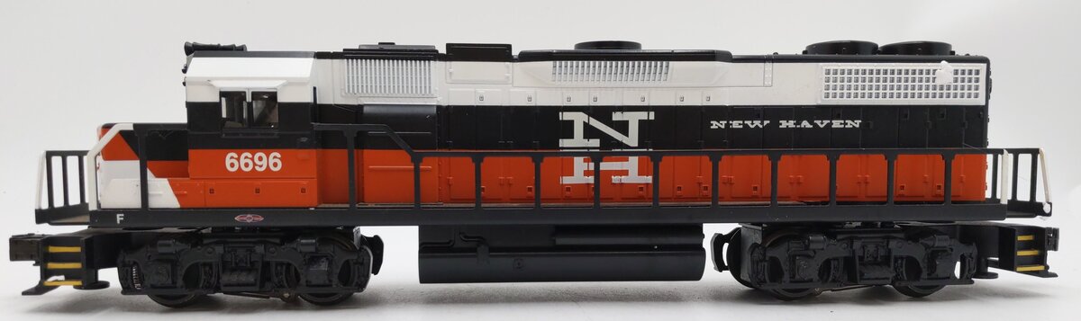 Williams GP38-100 O Scale New Haven GP-38 Powered Diesel w/ True Blast Horn EX/Box