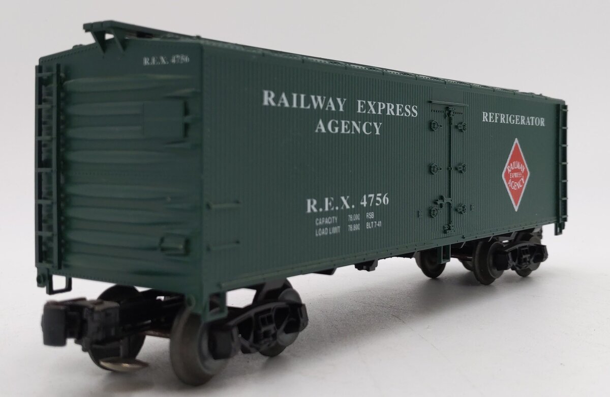 Crown 3000 O Railway Express Reefer Car #4756 VG/Box