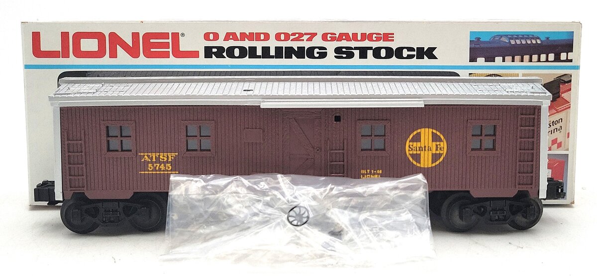 Lionel 6-5745 O Gauge AT&SF Bunk Car LN/Box