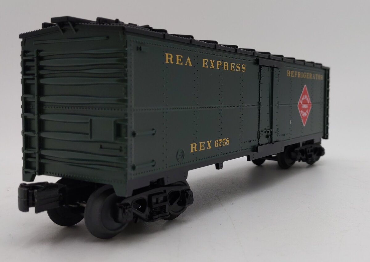 MTH 30-78214 O Railway Express Agency RailKing Modern Reefer Car #6758 LN/Box