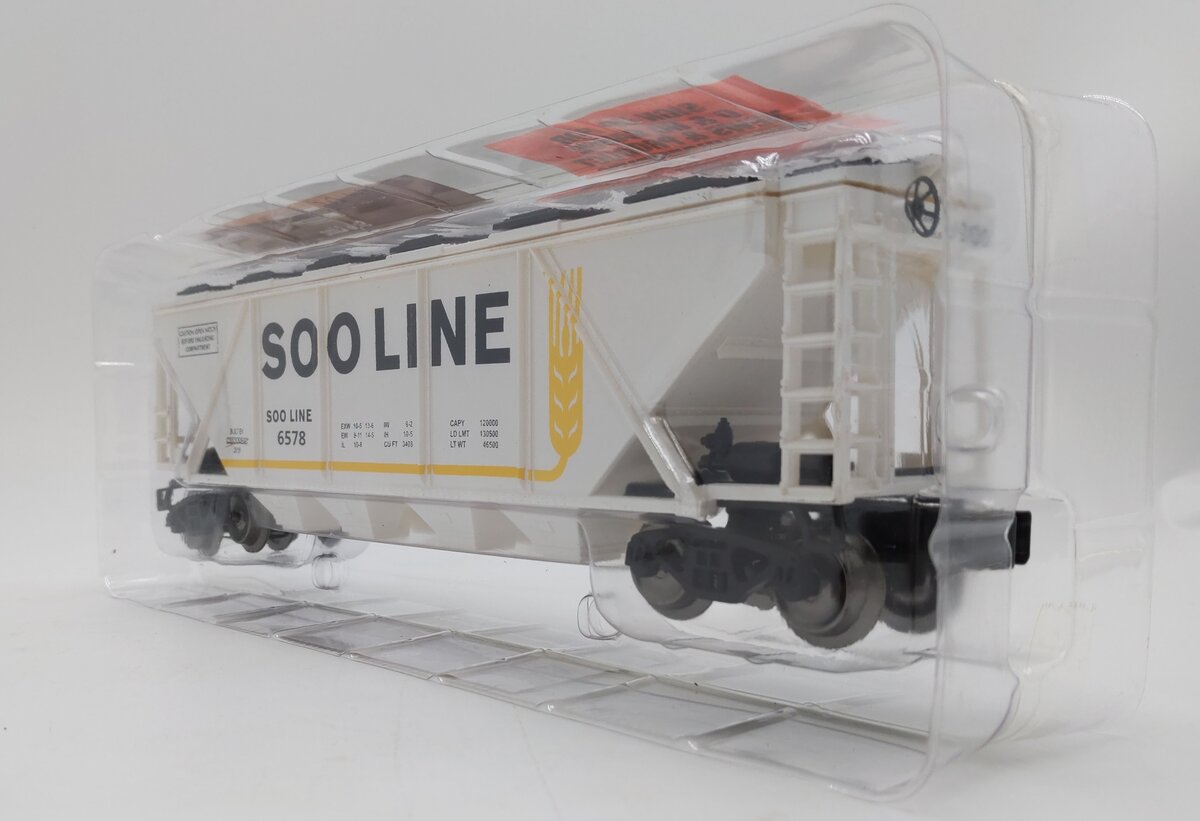 Menards 279-5275 Soo Line Covered Hopper Car #6578 MT/Box
