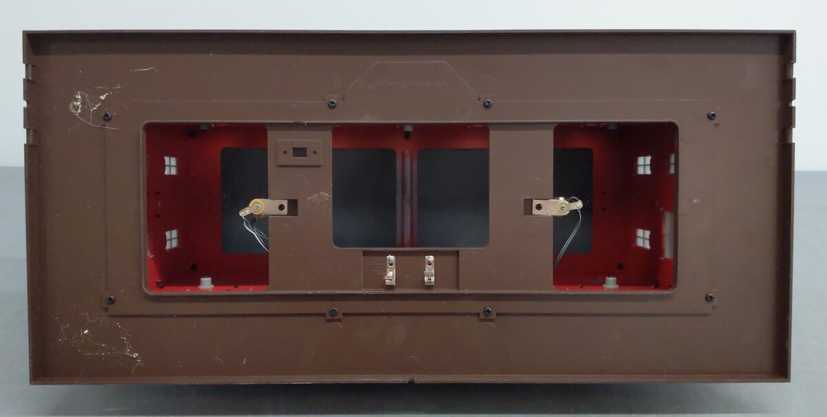 MTH 30-9014 O Gauge Red Stone Passenger Station (No Platforms) EX