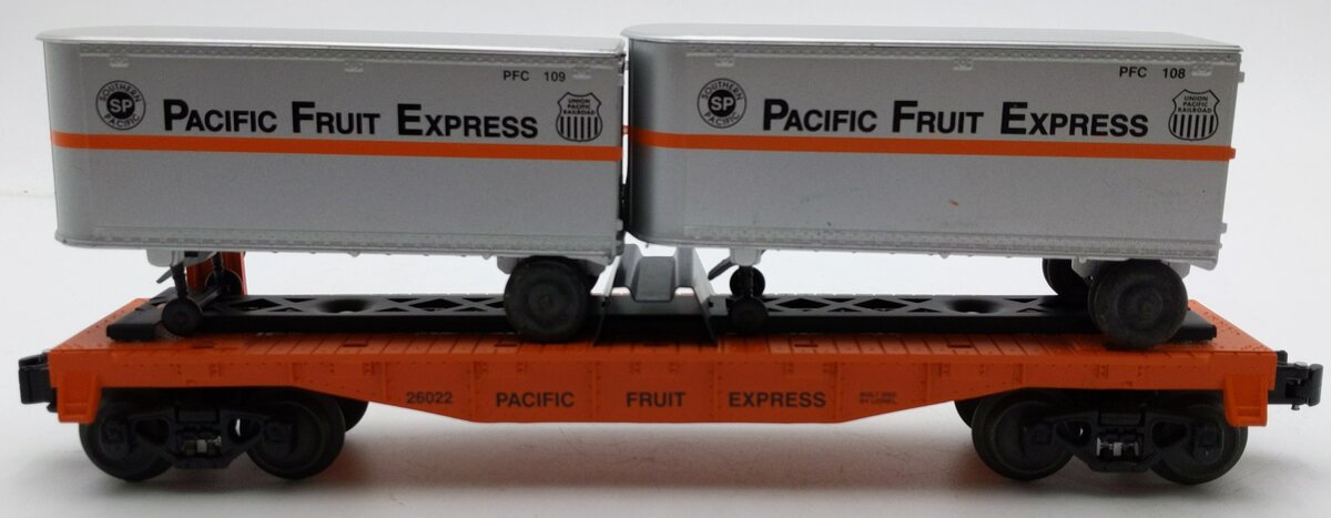 Lionel 6-26022 O Gauge Pacific Fruit Express Flatcar w/2 Trailers EX