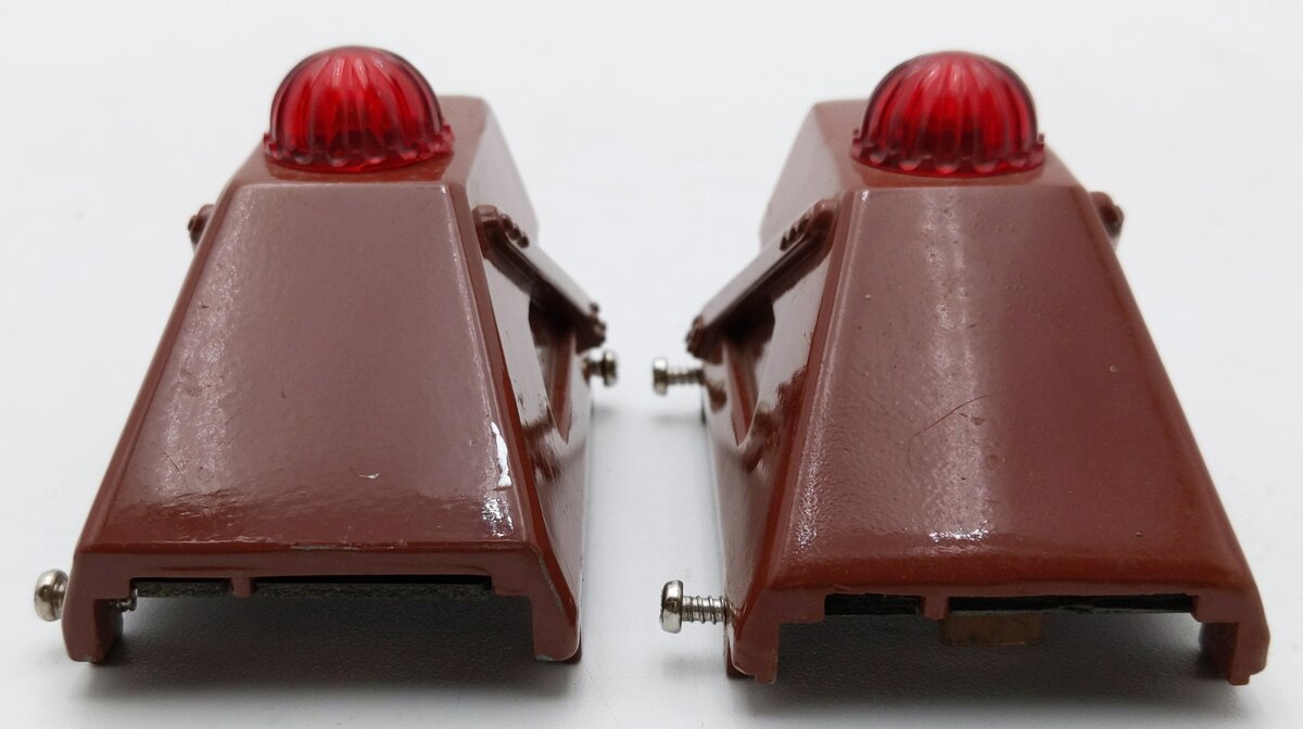 Lionel 6-2283 O/O27 Gauge Diecast Illuminated Bumpers (Set of 2) VG