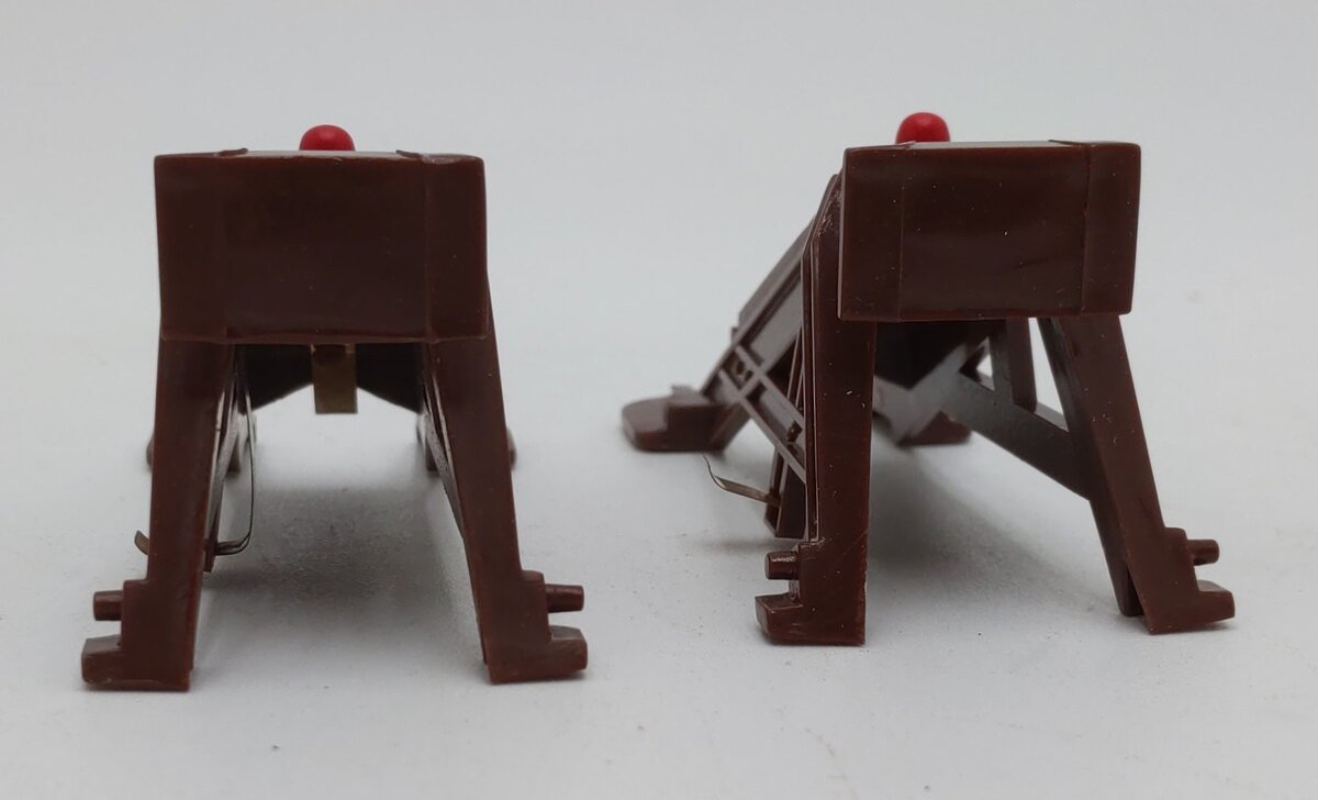 Lionel 6-12715 O and O27 Gauge Illuminated Plastic Bumpers (Set of 2) LN/Box