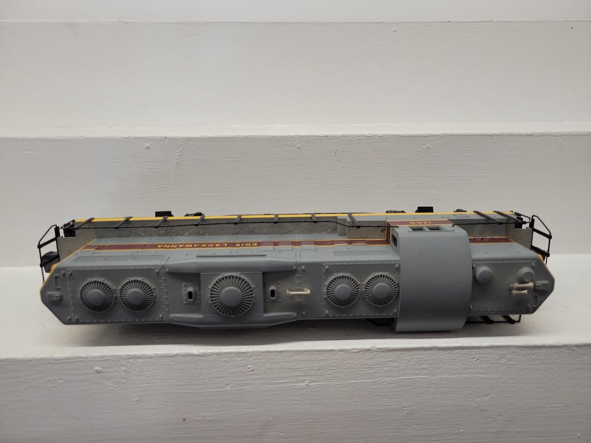 MTH 20-2173-1 O Gauge Erie-Lackawanna EMD GP-9 Diesel Engine #1260 with PS1 EX/Box