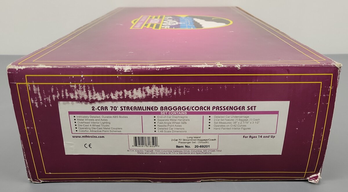 MTH 20-69201 O LI 70' Streamlined Baggage/Coach Passenger Car Set (Set of 2) EX/Box