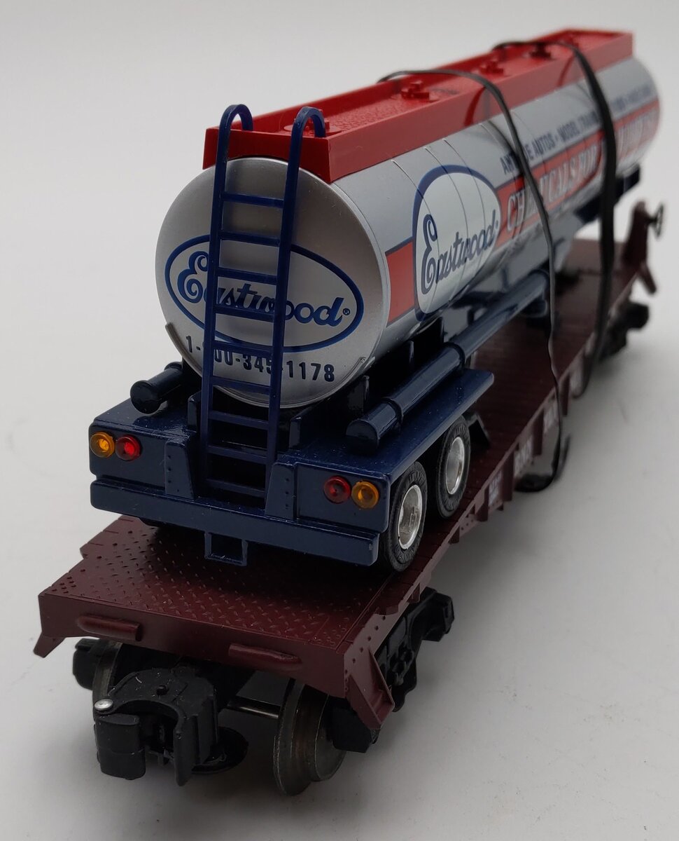 Lionel 6-52083 O Gauge Pennsylvania Flatcar w/ Eastwood Chemicals Tanker LN/Box