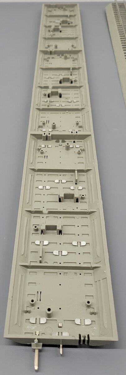 Lionel 6-12042 FasTrack 30" Straight Track (8) EX