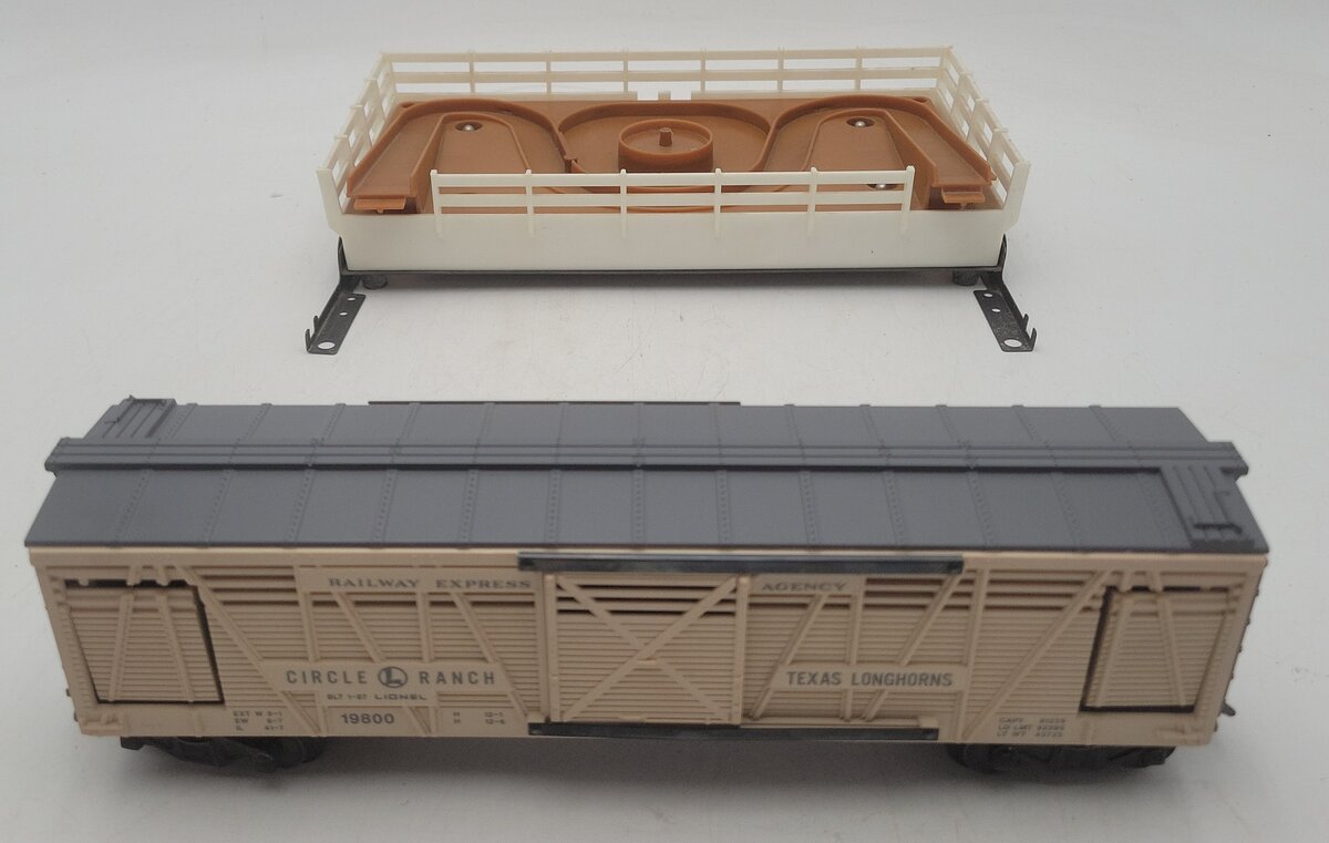 Lionel 6-19800 O Circle L Ranch Operating Cattle Car Set EX/Box