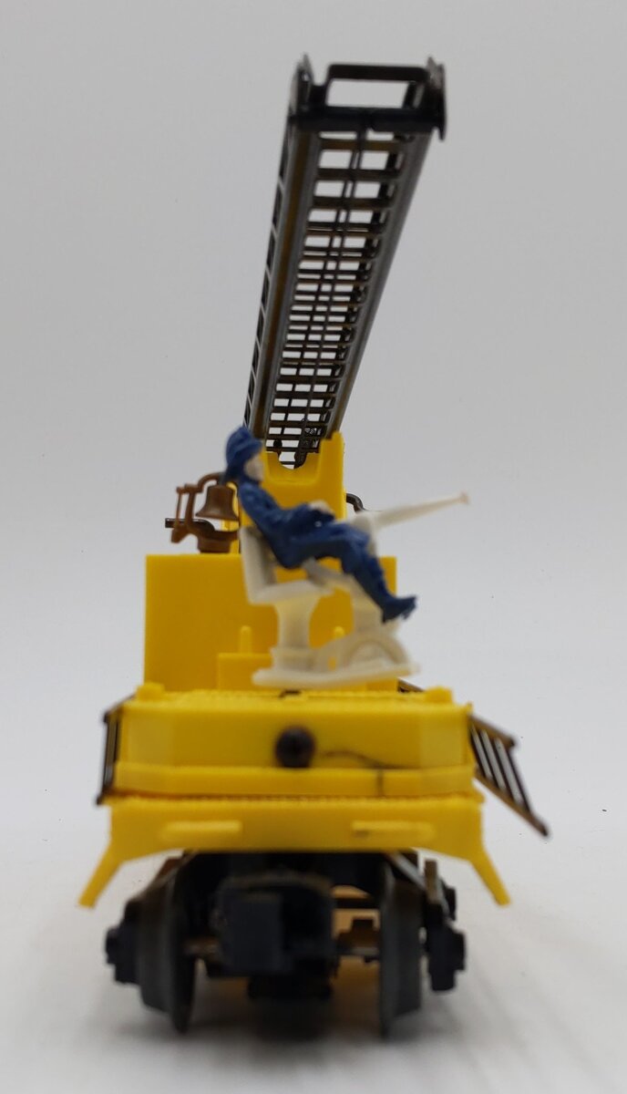 Lionel 6-16660 O Gauge Lionel Operating Fire Car With Ladders (Yellow) LN/Box