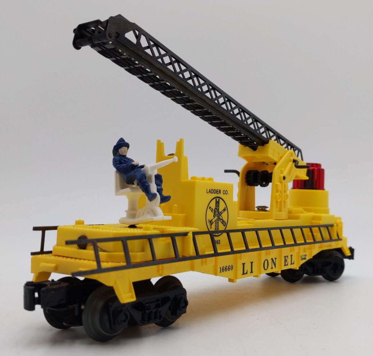 Lionel 6-16660 O Gauge Lionel Operating Fire Car With Ladders (Yellow) LN/Box